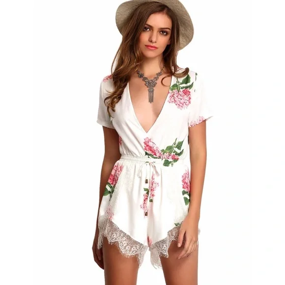 Lace Trim Deep V Surplice Hydrangea Floral Romper - Picture 6 of 6